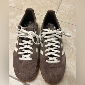 Adidas spezial brown sneakers